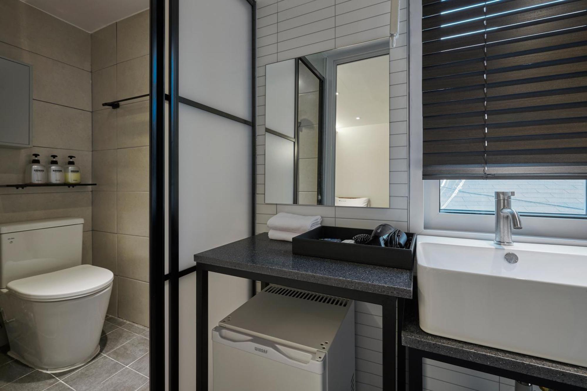 Eight Rest Hostel Myeongdong 서울특별시 외부 사진